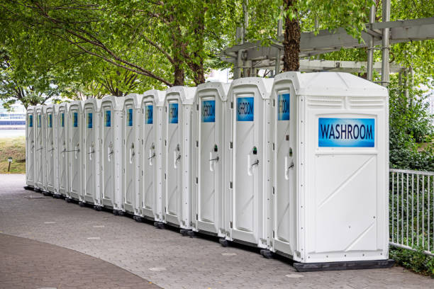 Best Restroom trailer rental cost  in Rensselaer, IN